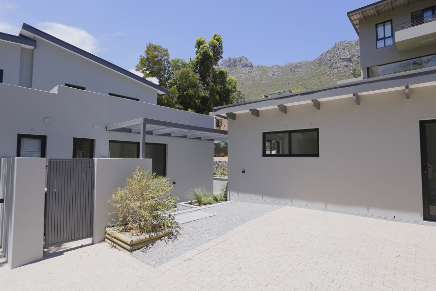 4 Bedroom Property for Sale in Bokkemanskloof Western Cape